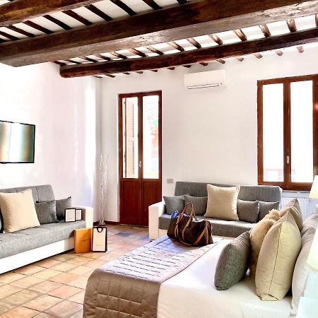 Fontana Di Trevi Private Luxury Apartaments Roma Dış mekan fotoğraf